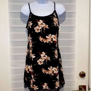 Love to Lounge Satin and Lace nightgown/ sleepwear size M